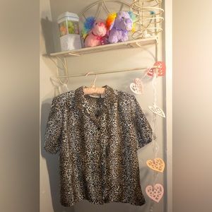 Vintage DONNKENNY classics silky animal print blouse